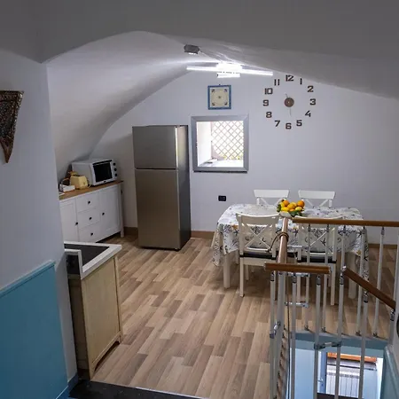 Real Domus Apartment
